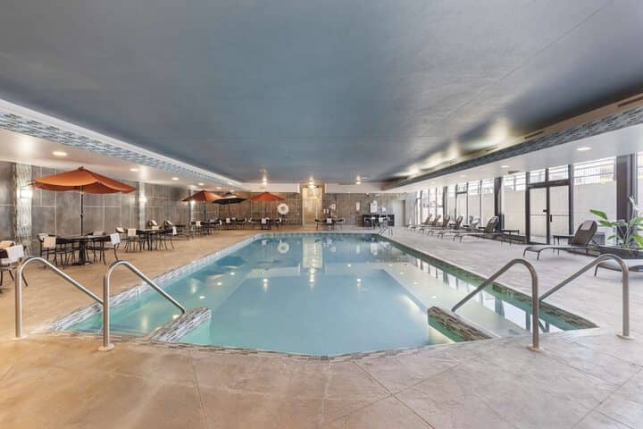 Pool 41 of 73