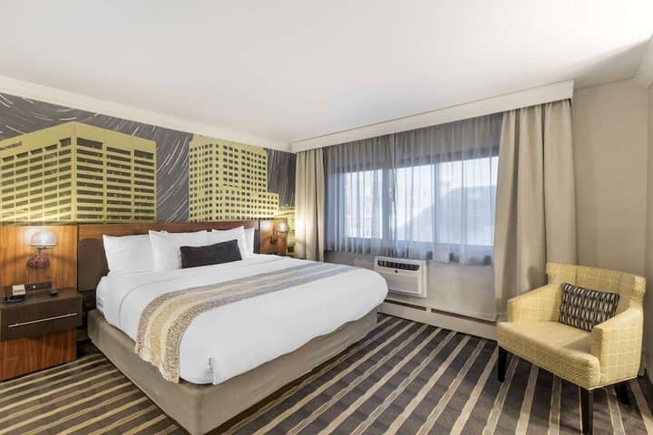 Room 21 of 73